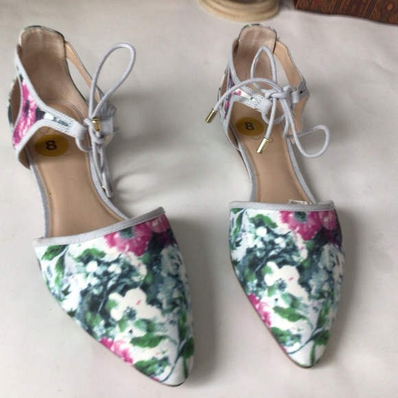 Franco Sarto Floral Pointed Shoes - Picture 8 of 8